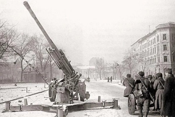 Артиллерия на посту