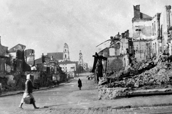 Минск (Белоруссия) был освобожден советскими войсками 3 июля 1944 г.