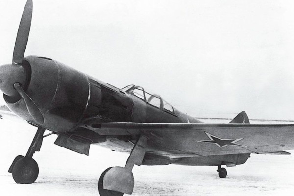 Одномоторный одноместный истребитель моноплан Ла-7