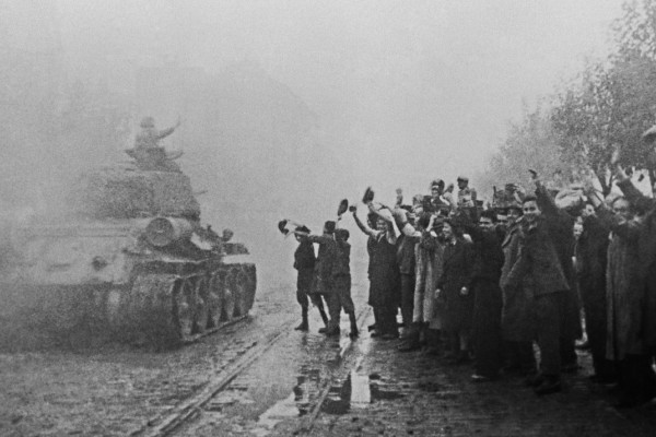 Белград (Югославия) был освобожден советскими войсками 20 октября 1944 г. 