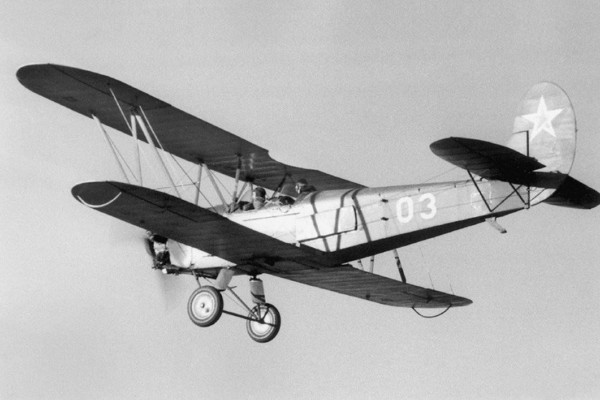 Самолёт У-2 в полёте