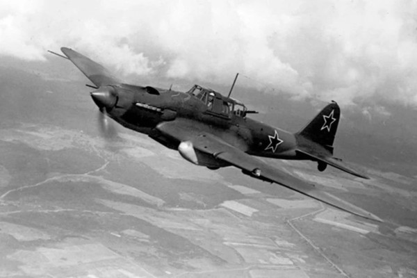 Штурмовик Ил-2