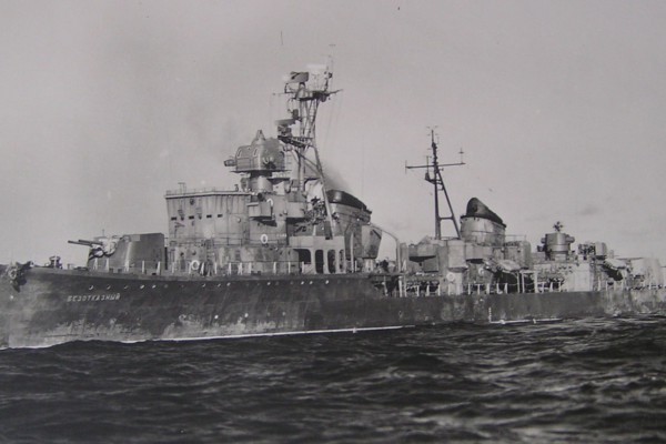 Эскадренный миноносец проекта 30К Безотказный